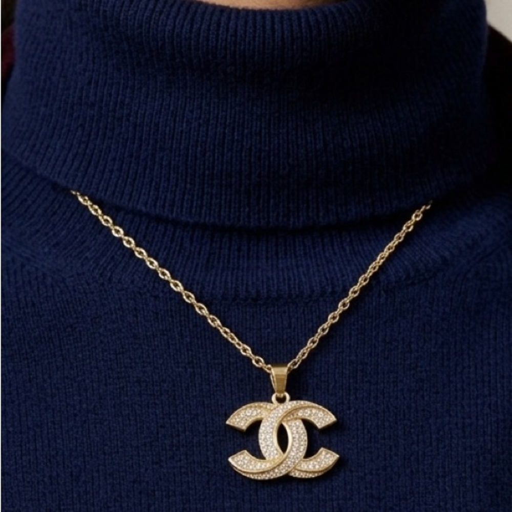 Chanel Interlocking Crystal Pendant Necklace